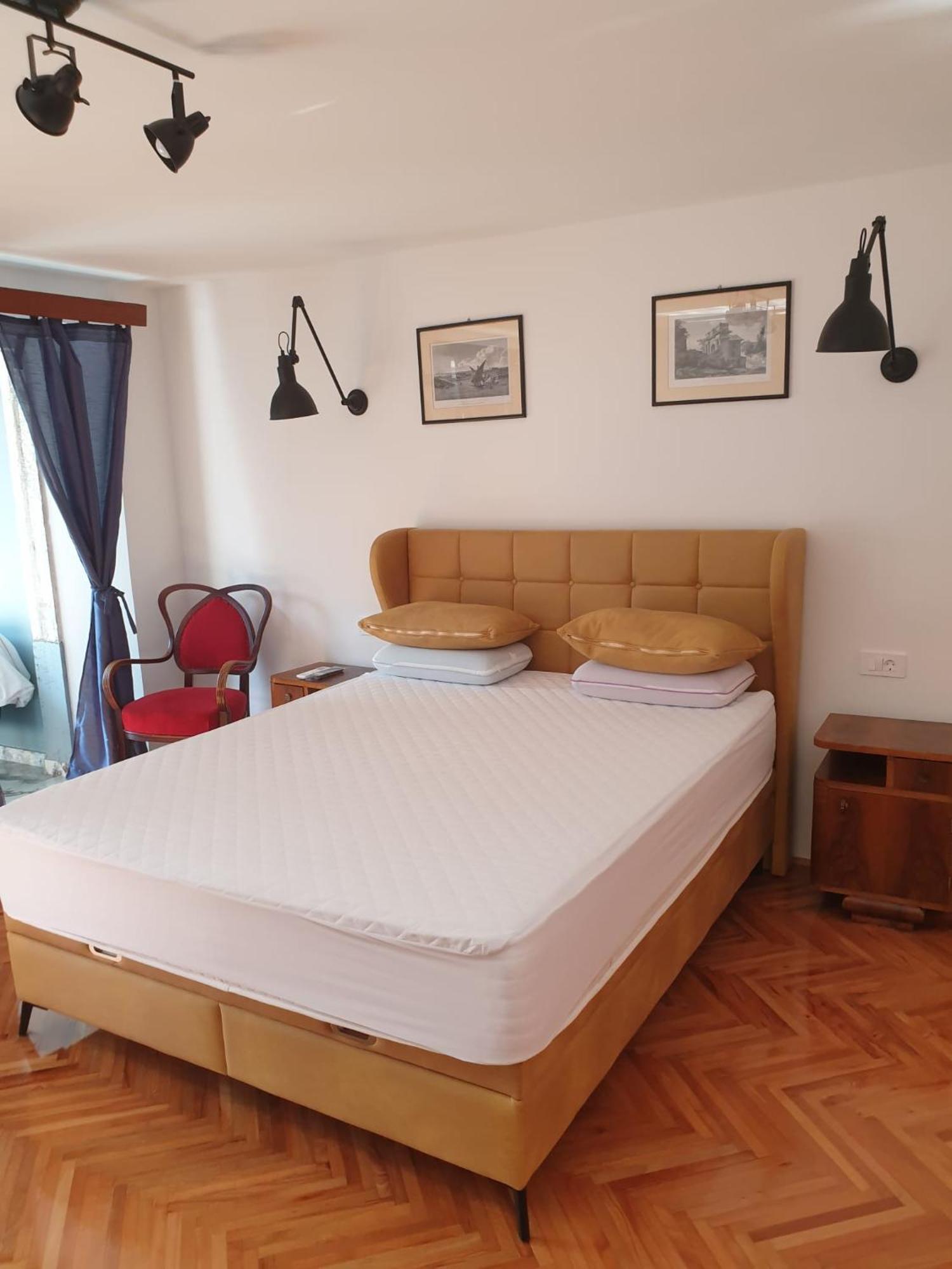Pem 2 Apartment Pula Exterior photo
